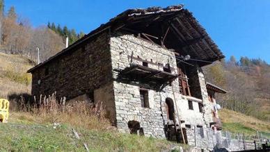 Rustico nella valle del Gran San Bernardo Pleiney