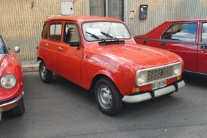 Renault 4 