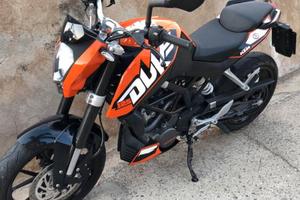 Moto duke 125 cc