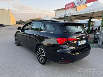 Fiat Tipo 1.6 120cv Diesel Station WAGON Lounge