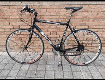 Bicicletta Ibrida Bottecchia Ultra Leggera. 