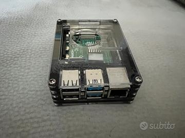 Raspberry Pi 4 modello B - 2 Gb RAM + Case