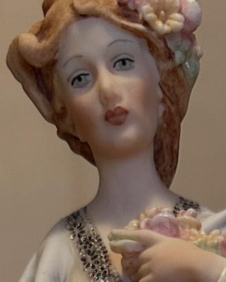 Statuina in ceramica