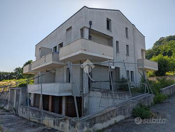 4 LOCALI A MONTESCUDO - MONTECOLOMBO