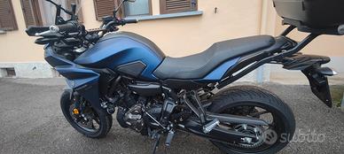 YAMAHA T700