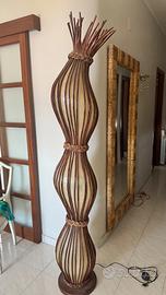 Lampada in bambù color noce