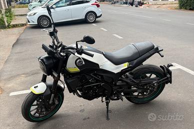 Benelli Leoncino 250