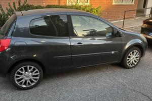 Clio 1.4 16 valvole  2006