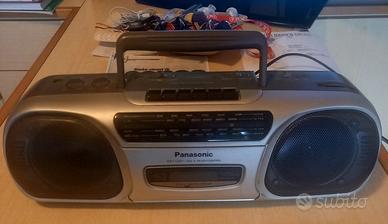 Radioregistratore portatile Panasonic vintage 