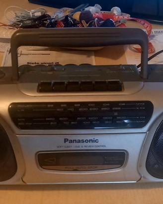 Radioregistratore portatile Panasonic vintage 