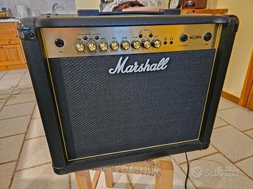 marshall MG30FX + Pedal 90008