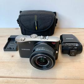 Fotocamera mirrorless Samsung NX100