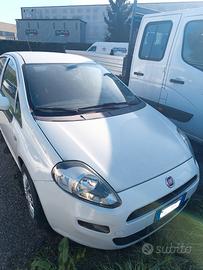 Fiat punto evo mtj- autocarro