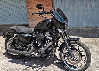Harley Davidson Sportster 883 R 