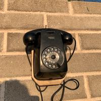 Telefono antico di bachelite da collezione