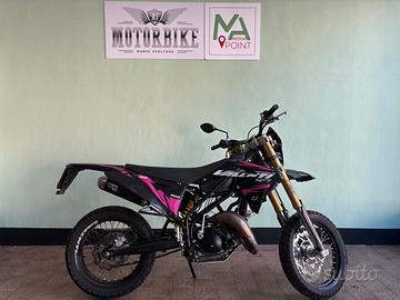 Suzuki Valenti SM 50