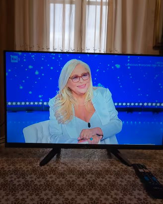 Televisore  Smart Tech 32 pollici Led