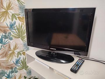 TV Samsung 26 pollici LED UE26C4000 perfetta HDMI 