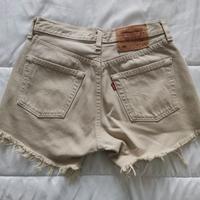 pantaloncini corti taglia S