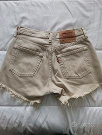 pantaloncini corti taglia S