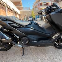 Yamaha TMAX 530 SX ABS