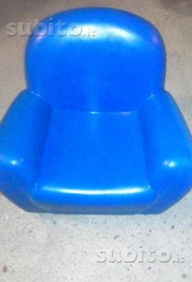 Poltroncina neobaby in plastica da esterno o inter