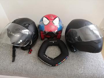 3 caschi + poggia casco Tucano