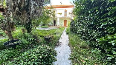 VILLA SINGOLA A MASSA LOMBARDA