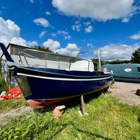 Barca a motore 7,5 mt