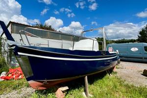 Barca a motore 7,5 mt