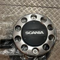 Borchie Scania anteriore
