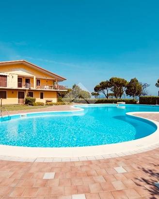 2 LOCALI A SIRMIONE