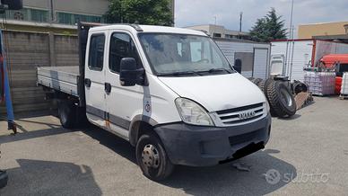 Autocarro cassonato Iveco Daily