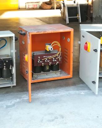 Trasformatore trifase