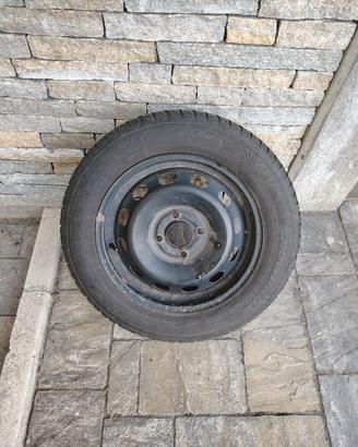 Gomme invernali + cerchi in ferro (195/60R15)
