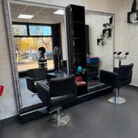 arredamento negozio parrucchieri 