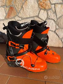 Scarponi sci alpinismo