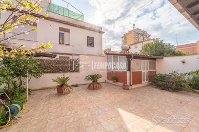 AMPIO APPARTAMENTO AL PIANO TERRA CON DOPPIO POSTO