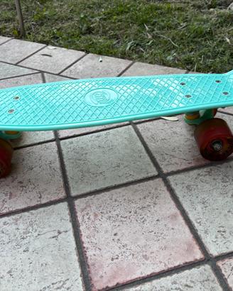 Sketboard bimba/o con ruote luminose