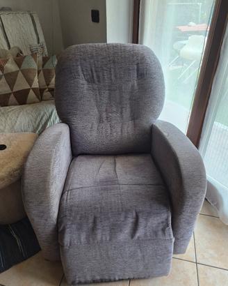 poltrona  relax reclinabile elettrica 