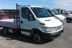 IVECO DAILY 35C12 2.3 HPI CASSONE CORTO
