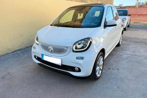 SMART FORFOUR CABRIO