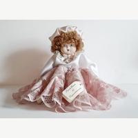 Bambola in porcellana di CAPODIMONTE