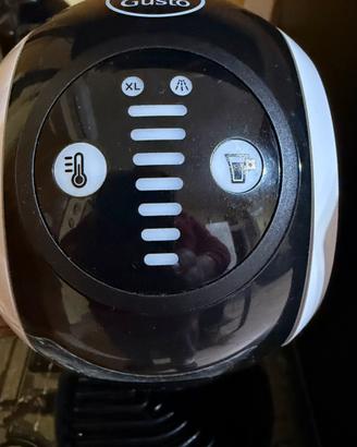 Macchina del caffe dolce gusto