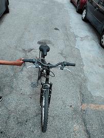 bicicletta in buone condizioni