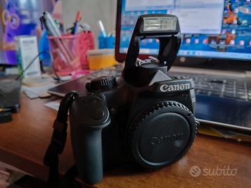 Canon EOS 1000d body solo 8200 scatti