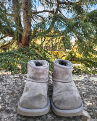 Stivaletti bambina UGG Classic Ultra Mini