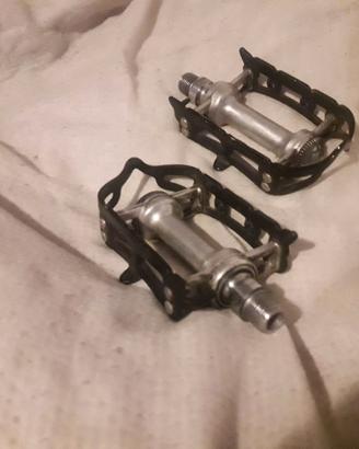 pedali CAMPAGNOLO