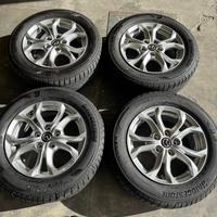 Cerchi in lega gommate R 16 per MAZDA CX-3