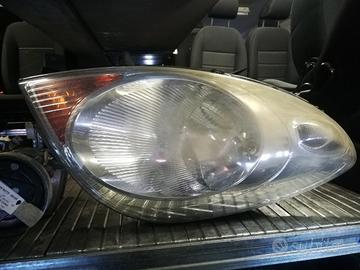 Proiettore sinistro NISSAN NOTE del 2007